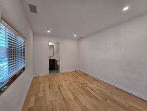 1708 Paseo De Peralta in Santa Fe, NM - Building Photo - Building Photo