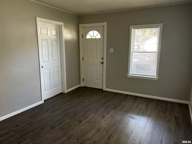 1020 E Kansas St in Peoria, IL - Building Photo - Building Photo