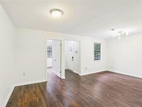 1918 W Kimberly Rd SW in Atlanta, GA - Building Photo - Building Photo