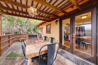 858 Brittany Ave in Encinitas, CA - Building Photo - Building Photo