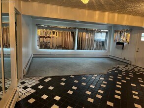 191 Acre Ln in Hicksville, NY - Building Photo - Building Photo