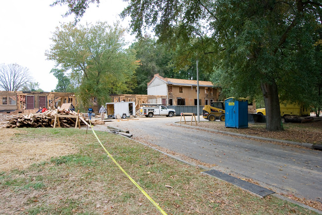 320 S Walker St in Cary, NC - Building Photo - Building Photo