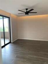 600 Wichita Ave-Unit -407 in McAllen, TX - Building Photo - Building Photo