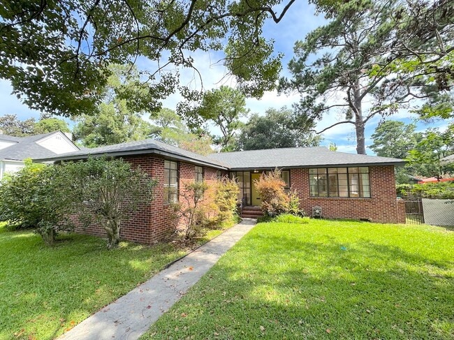 property at 610 E 56th St