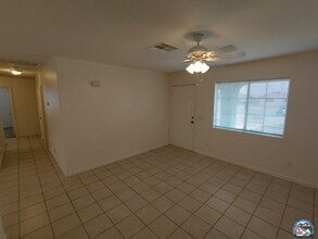 409 E Alexandria St in Calipatria, CA - Building Photo - Building Photo