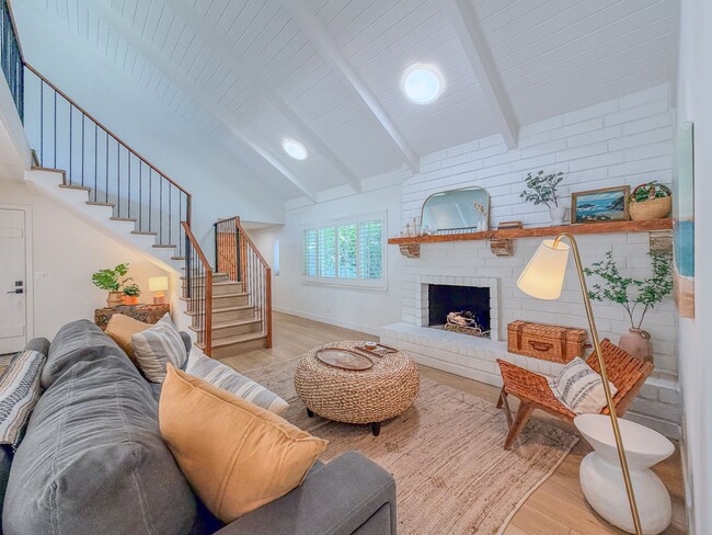 4954 Dolphin Way in Oxnard, CA - Building Photo - Building Photo