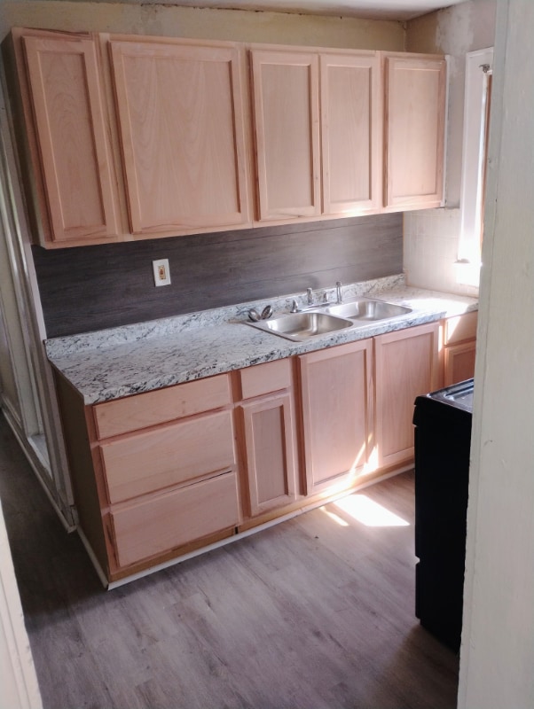 706 Webb St, Unit 2 in Jackson, MI - Building Photo - Building Photo