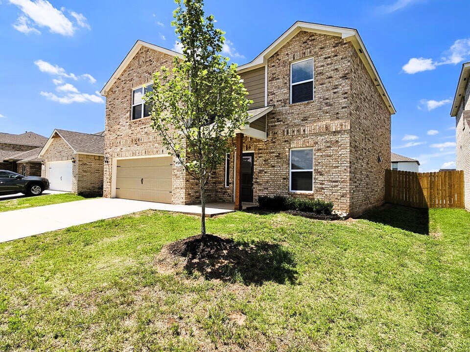 1616 Amaranth Ln in El Reno, OK - Building Photo