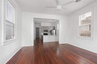 1832 Baronne St in New Orleans, LA - Foto de edificio - Building Photo