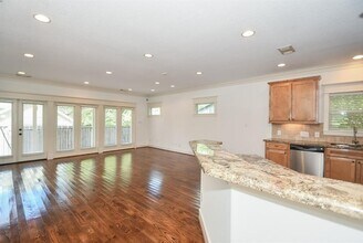 1013 W 16th St in Houston, TX - Building Photo - Building Photo