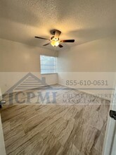 4138 - 4154 SW 61 Ave in Davie, FL - Building Photo - Interior Photo