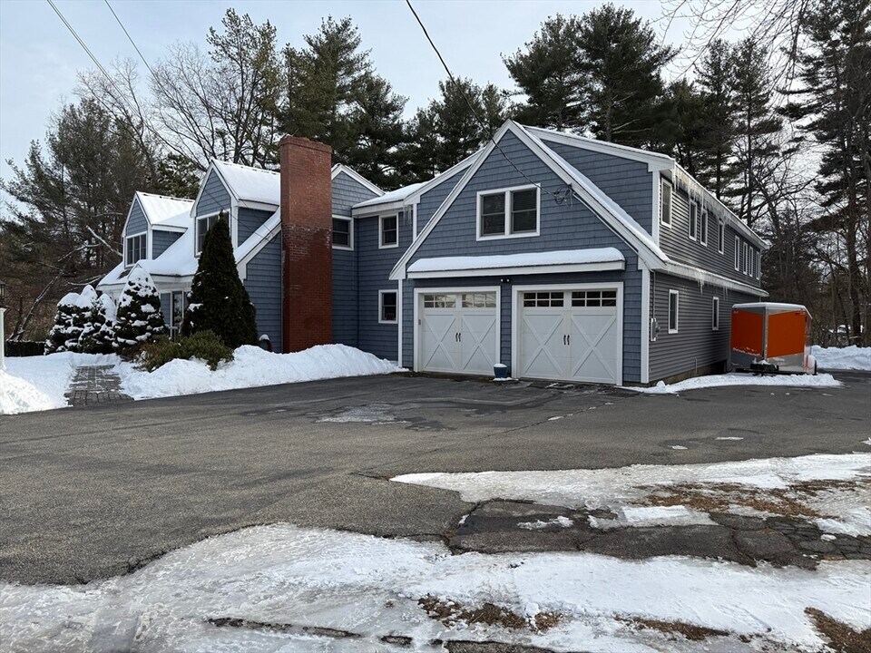 19 Kensington Dr-Unit -1 in Billerica, MA - Building Photo