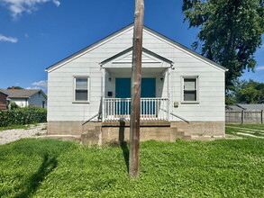 9760 Clyde Ave in St. Louis, MO - Building Photo - Building Photo