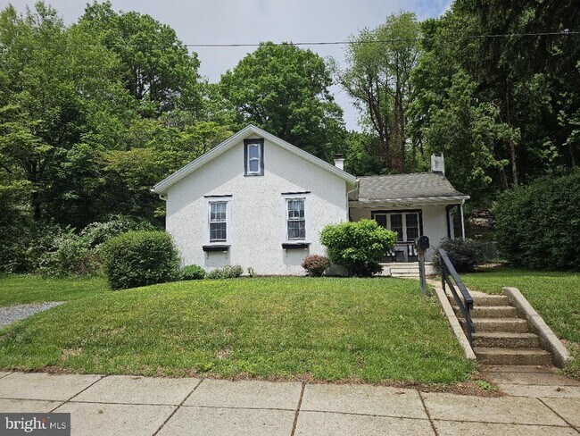 501 Strasburg Ave in Parkesburg, PA - Building Photo - Building Photo