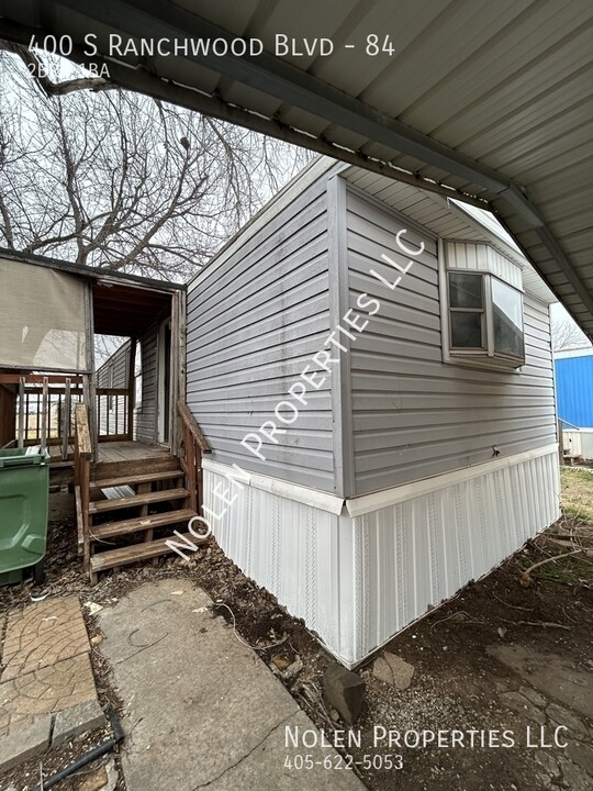 400 S Ranchwood Blvd in Yukon, OK - Building Photo