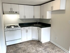 25 New Egypt Cookstown Rd, Unit A in Plumsted, NJ - Building Photo