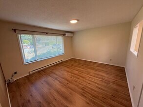 2353 Pheasant Terrace in Nanaimo, BC - Building Photo - Building Photo