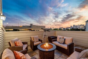 808 Paige St in Houston, TX - Building Photo