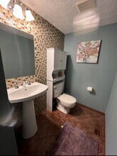 8167 Newark Ave in Westerville, OH - Building Photo - Building Photo