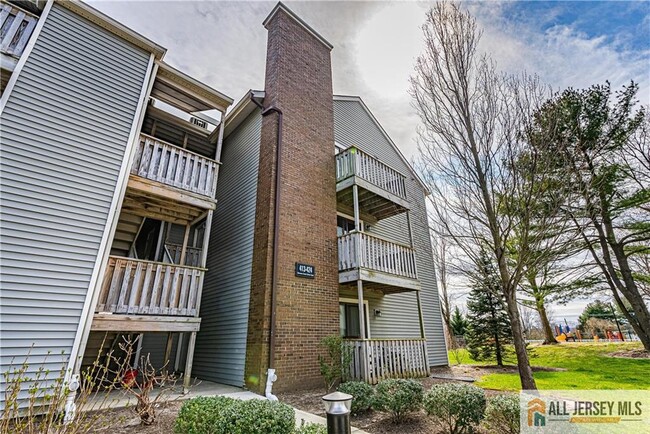 property at 420 Ravens Crest Dr