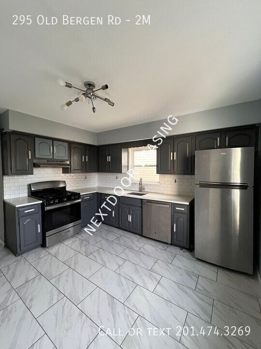 295 Old Bergen Rd in Jersey City, NJ - Building Photo