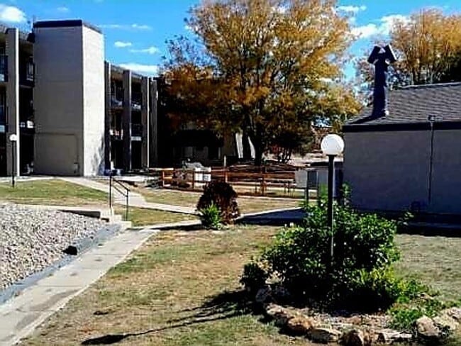 Oasis at Belmont in Pueblo, CO - Building Photo - Building Photo