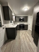 163 Marine Dr in Amherst, NY - Building Photo - Building Photo