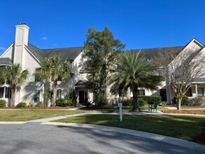 340 Sandpiper Dr in Mount Pleasant, SC - Building Photo - Building Photo