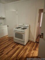 49 Everett St in Boston, MA - Building Photo