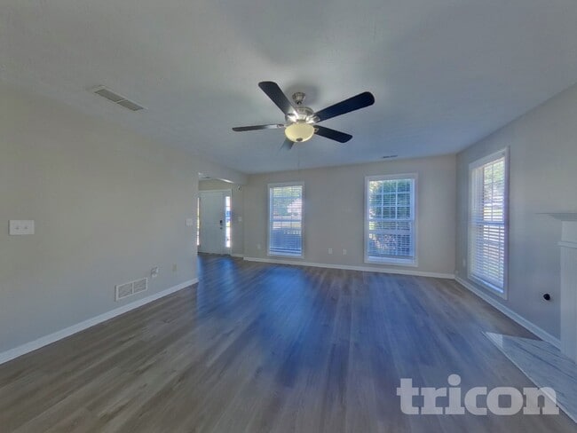 223 Towler Shoals Dr in Loganville, GA - Building Photo - Building Photo