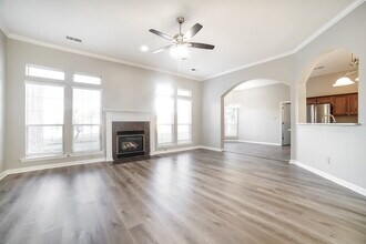 4599 Meadow Cliff Dr in Memphis, TN - Building Photo - Building Photo