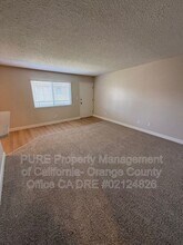 403 Memphis Ave in Huntington Beach, CA - Building Photo - Building Photo