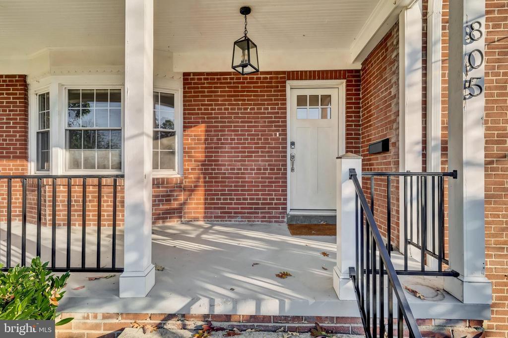 805 31st St S in Arlington, VA - Building Photo