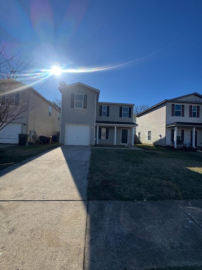 172 Cloverbrook Dr in Harvest, AL - Building Photo - Building Photo