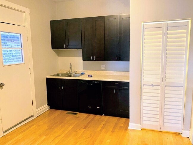 1751 W Cullerton St in Chicago, IL - Building Photo - Building Photo