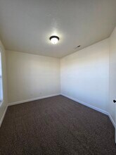 4015 St Paul Ln in Pasco, WA - Foto de edificio - Building Photo