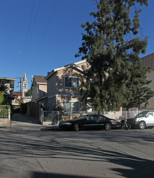 1758 Kenmore Ave in Los Angeles, CA - Building Photo