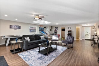 6911 W 87th St, Unit SI ID1298092P in Oak Lawn, IL - Building Photo - Building Photo