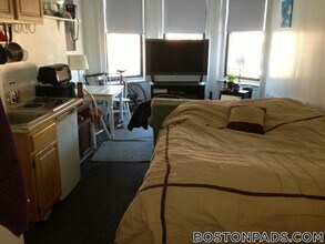 248 Newbury St in Boston, MA - Building Photo - Building Photo