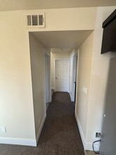 333 E 69th St in Los Angeles, CA - Building Photo - Building Photo