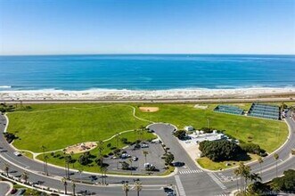 36 Half Moon Bend in Coronado, CA - Building Photo - Building Photo