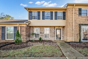 8207 Sawyer Brown Rd in Nashville, TN - Building Photo