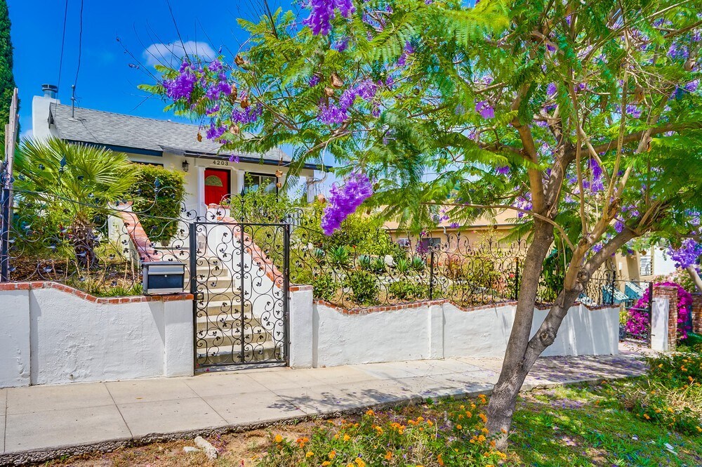 4203 Cumberland Ave in Los Angeles, CA - Building Photo