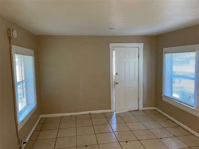 2010 28th Ave N in St. Petersburg, FL - Building Photo - Building Photo