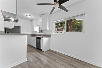 511 S Verdugo Rd in Glendale, CA - Building Photo - Building Photo