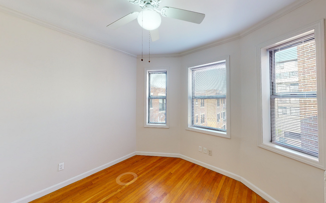 33 Edgerly Rd, Unit 15