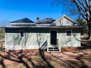 1203 1st Ave in Lagrange, GA - Foto de edificio - Building Photo