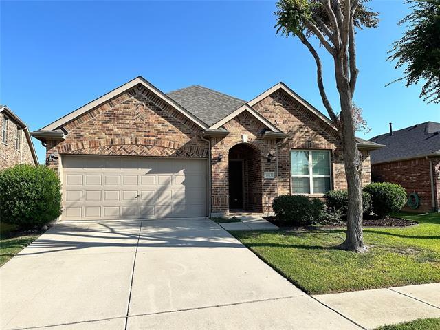 1013 Lake Grove Dr in Little Elm, TX - Building Photo