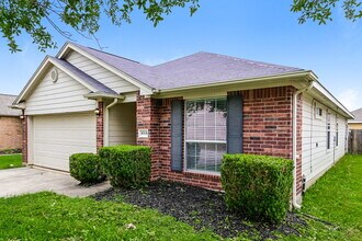 4018 Falvel Shadow Creek Dr in Spring, TX - Foto de edificio - Building Photo