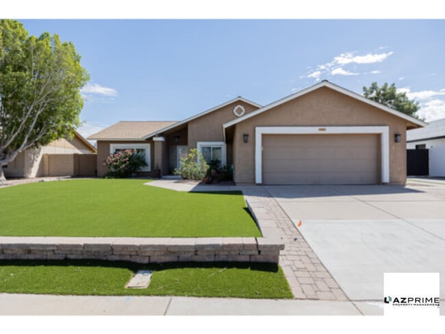 property at 2041 W Rockwell Dr
